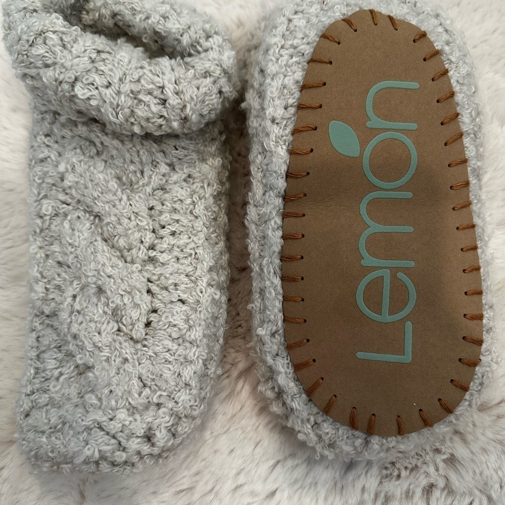 Lemon Gray Knit Women's Slippers - Picture 2 of 3